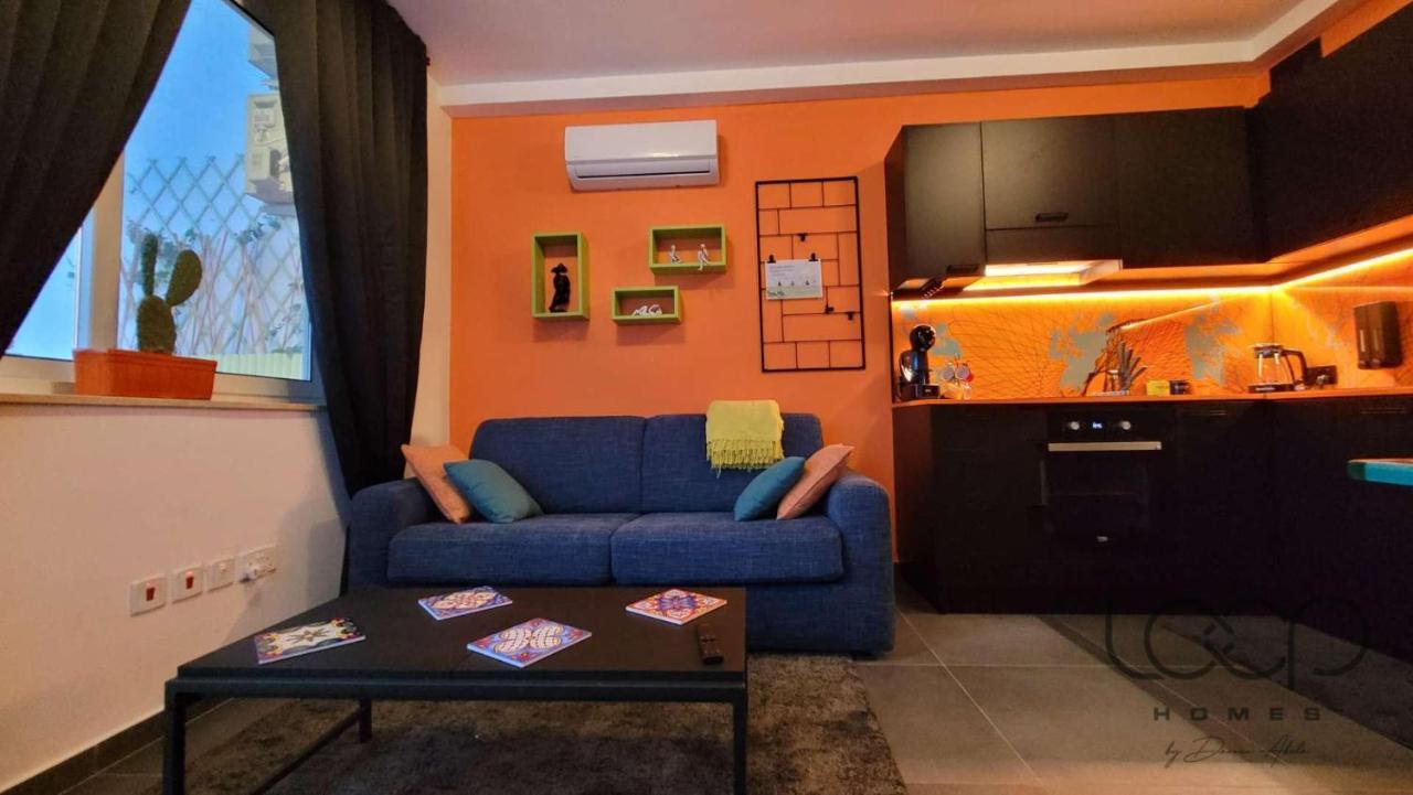 Modern - 50 M From Sea - Free Wi-Fi - Super Cool - Terrace - Fully Air-Conditioned Сент-Полс-Бей Экстерьер фото