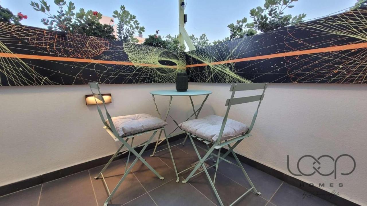 Modern - 50 M From Sea - Free Wi-Fi - Super Cool - Terrace - Fully Air-Conditioned Сент-Полс-Бей Экстерьер фото
