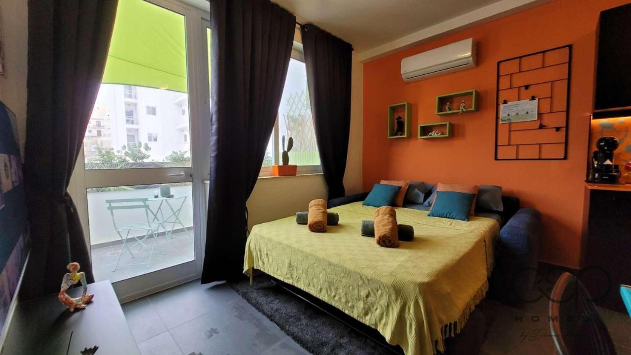 Modern - 50 M From Sea - Free Wi-Fi - Super Cool - Terrace - Fully Air-Conditioned Сент-Полс-Бей Экстерьер фото